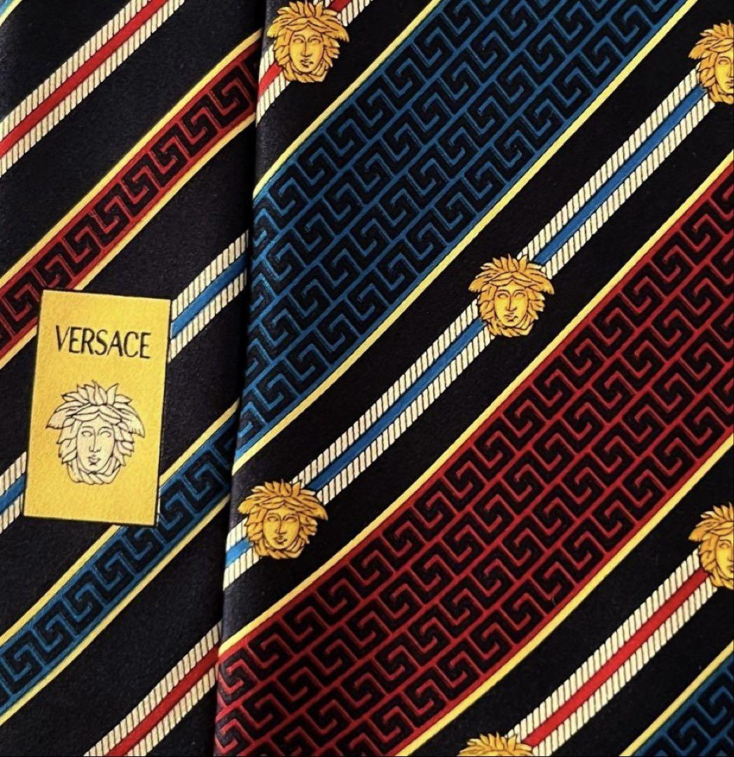 【超美品】GIANNI VERSACE 　メドューサ　ヴェルサーチ　ベルサーチ