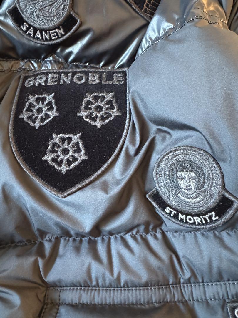 moncler ダウンジャケット 美品　モンクレール