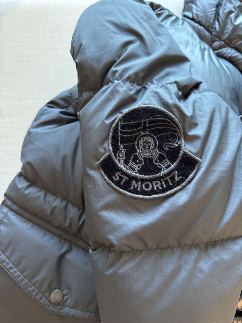 moncler ダウンジャケット 美品　モンクレール