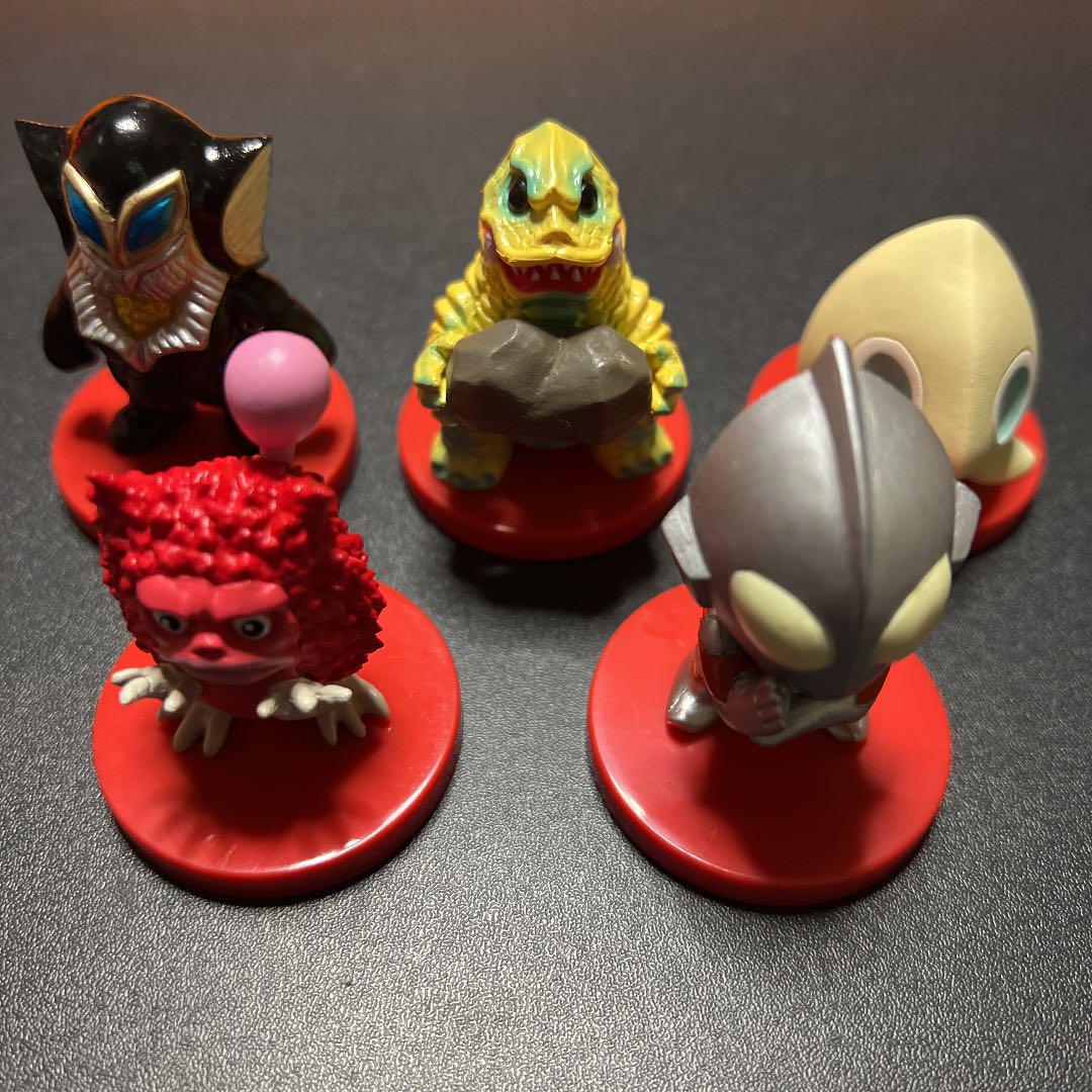 ウルトラマン　　15個セットです。