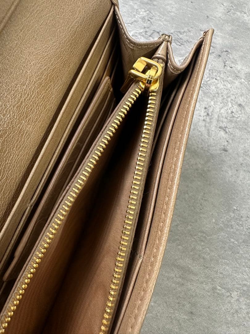 ミュウミュウ長財布 MIUMIU VITELLO SHINE