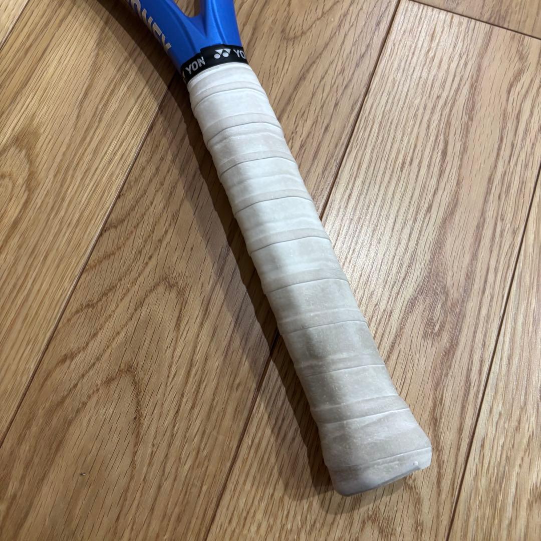 YONEX EZONE 100 TOUR G2 YONEX EZONE 100 TOUR G2