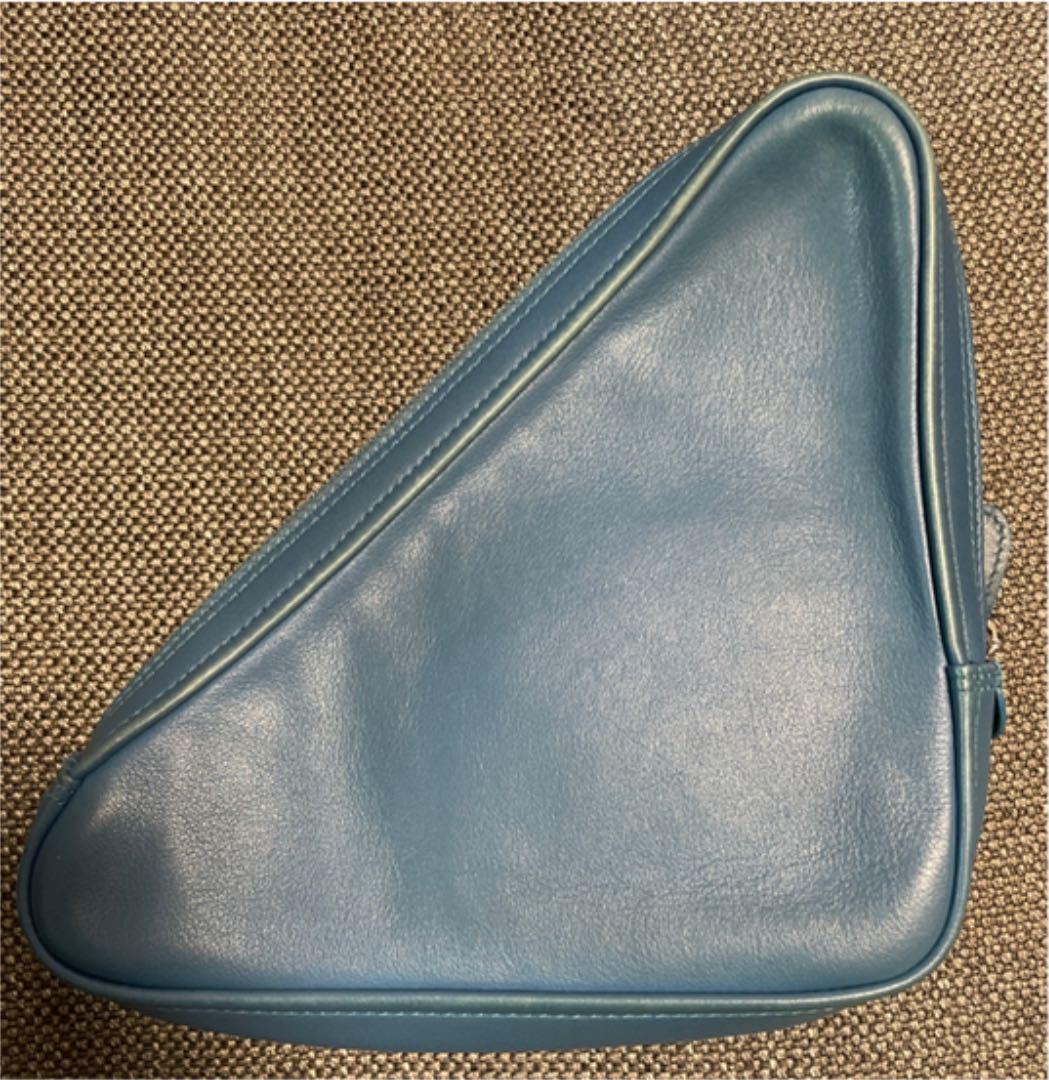 バレンシアガ BALENCIAGA トライアングル クラッチバッグ ポーチ