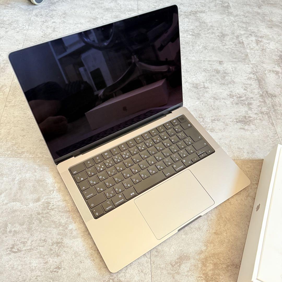 MacBook Pro M2 Max 14インチ 32GB 1TB USキー Amazon.com: Apple 2023 MacBook Pro with Apple M2 Max Chip