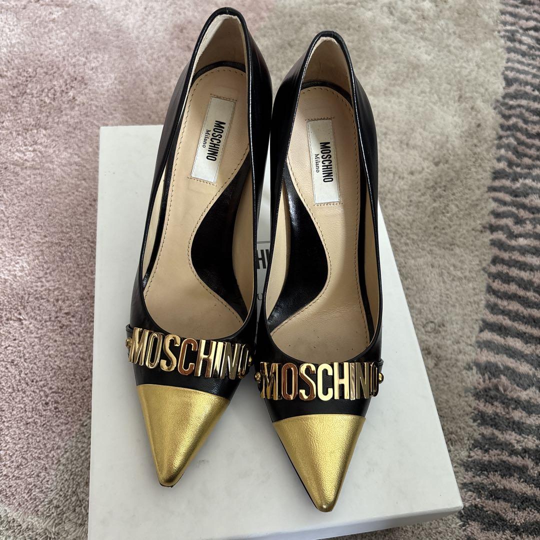 【美品】モスキーノ レザー パンプス ハイヒール ブラック ゴールド Moschino（モスキーノ）ウィメンズ パンプス - FARFETCH