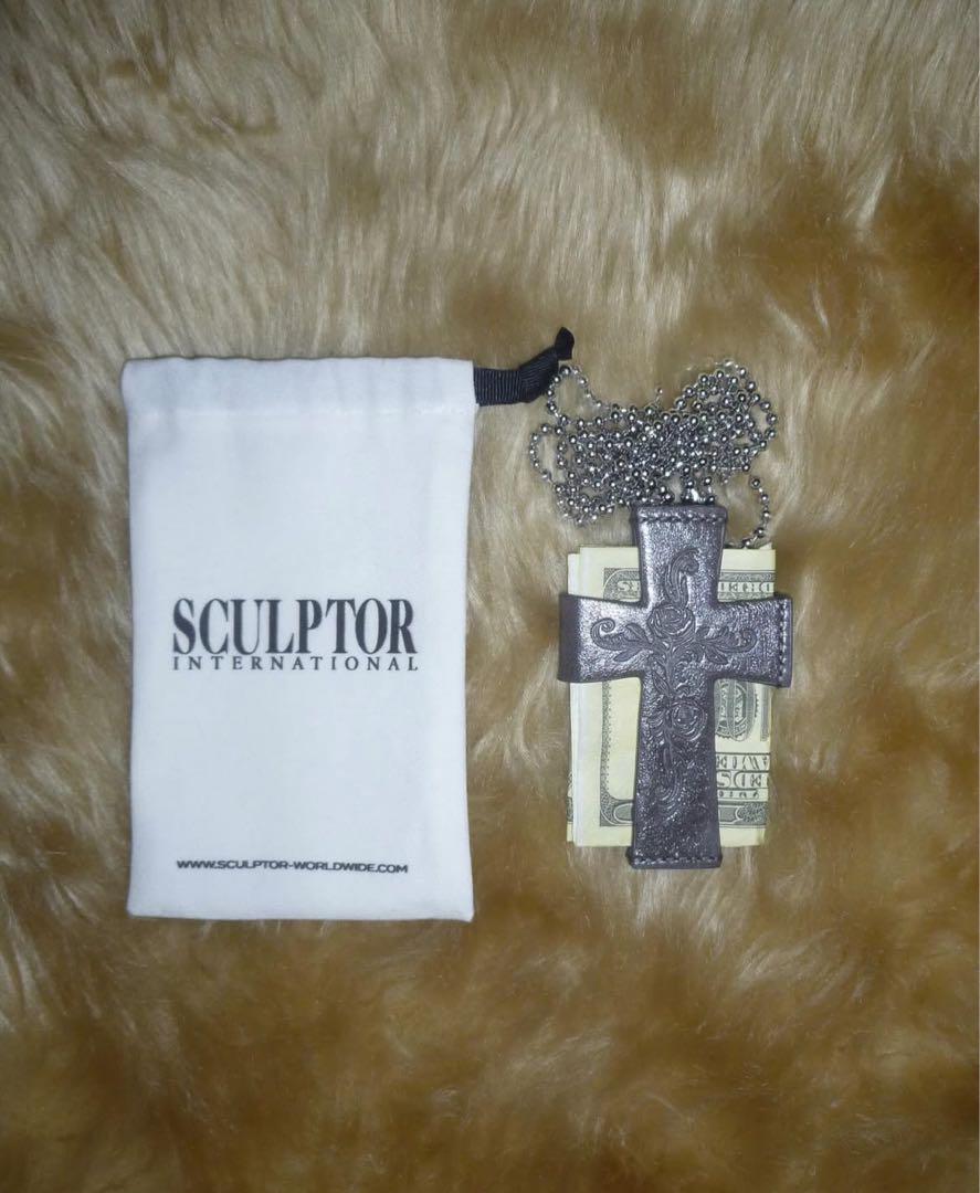 【残りわずか】 SCULPTOR INTERNATIONAL クロスネックレス アクセサリー