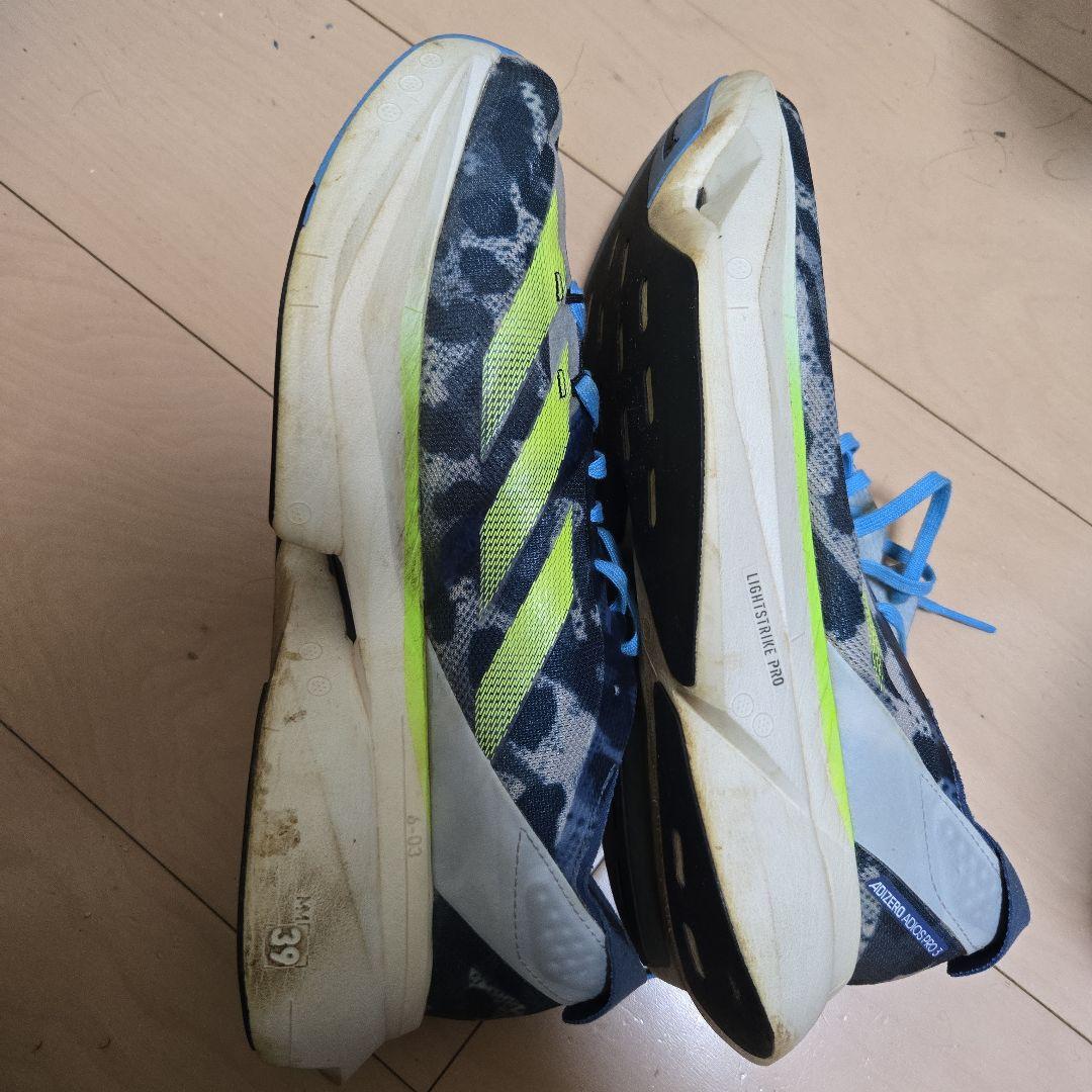 アディオス PRO3 カモフラージュ スパイクシューズ