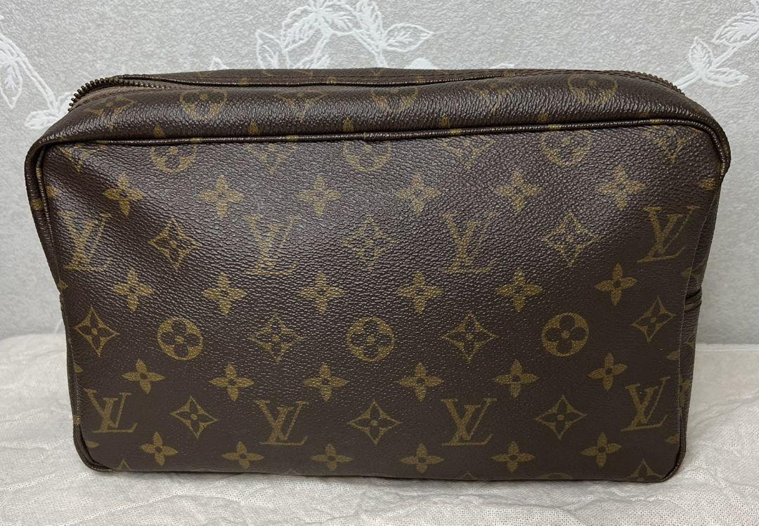ファスナー故障 LOUIS VUITTON ルイヴィトン ポーチ