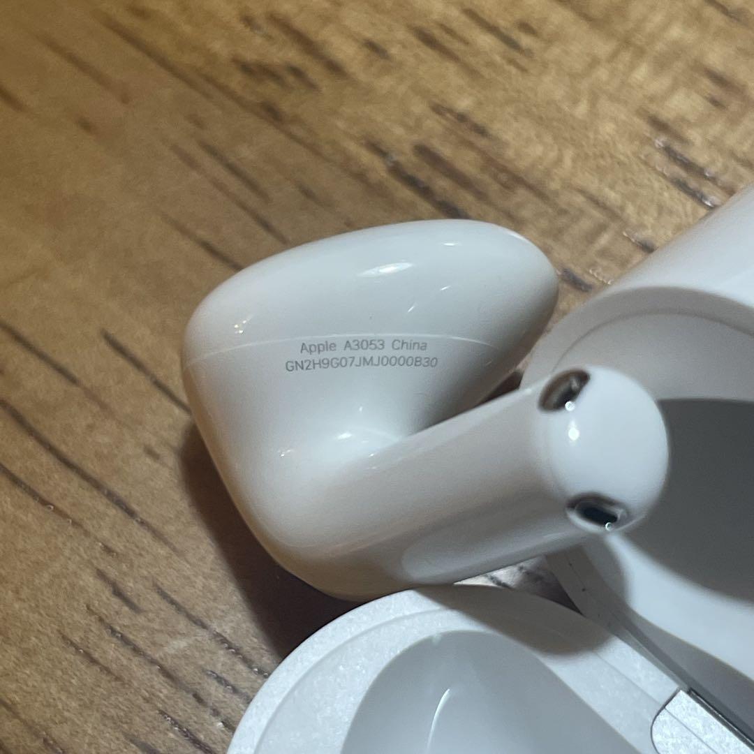 【美品】AirPods 第4世代 アクティブノイズキャンセリングなし Apple