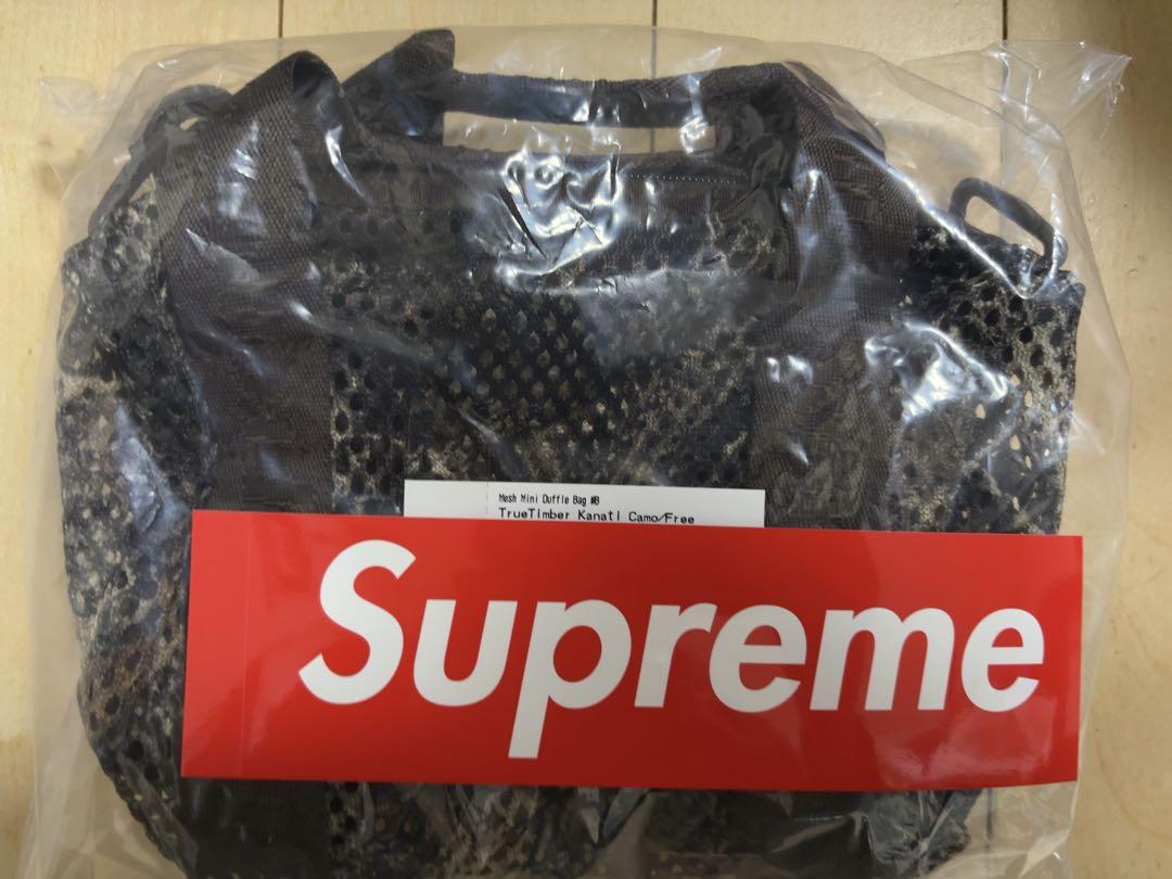 バッグ supreme Mesh Mini Duffle Bag Camo