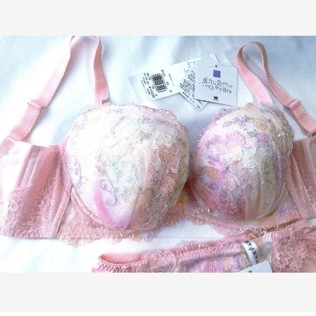 【新品タグ付】ワコール＊PARFAGE・29g・F65M（定価¥19,030）