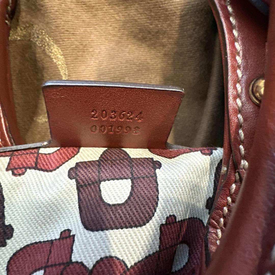Gucci 赤 レザー バッグ