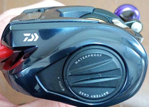 DAIWA　ダイワ　22ライトゲームIC 150-DH（右ハンドル）カスタム