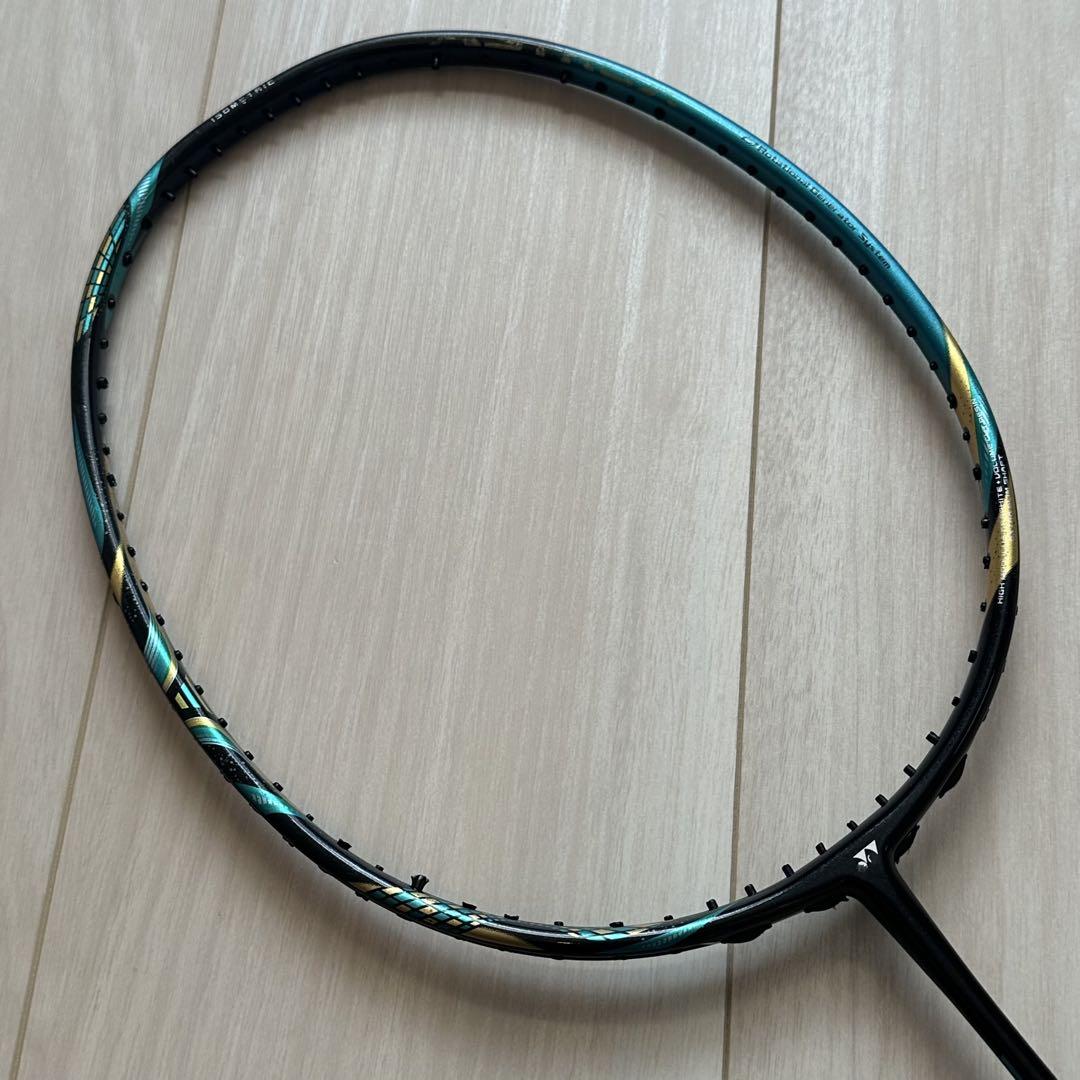 YONEX ASTROX88S PRO 4UG5ダブルス前衛用