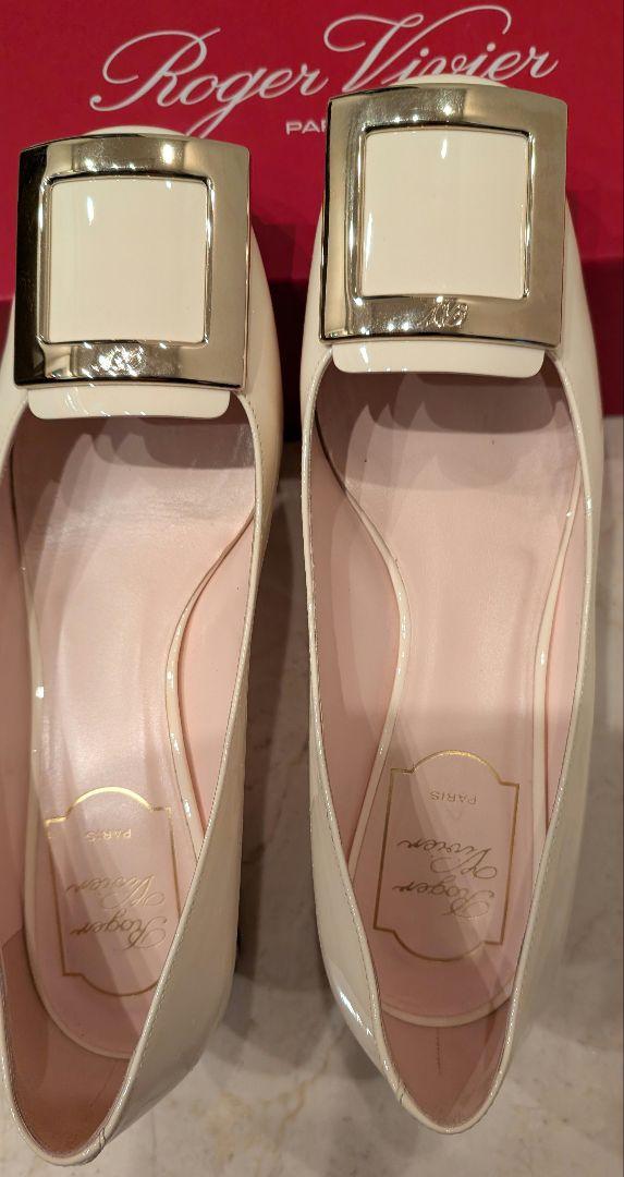 Roger Vivier ベージュ フラットパンプス