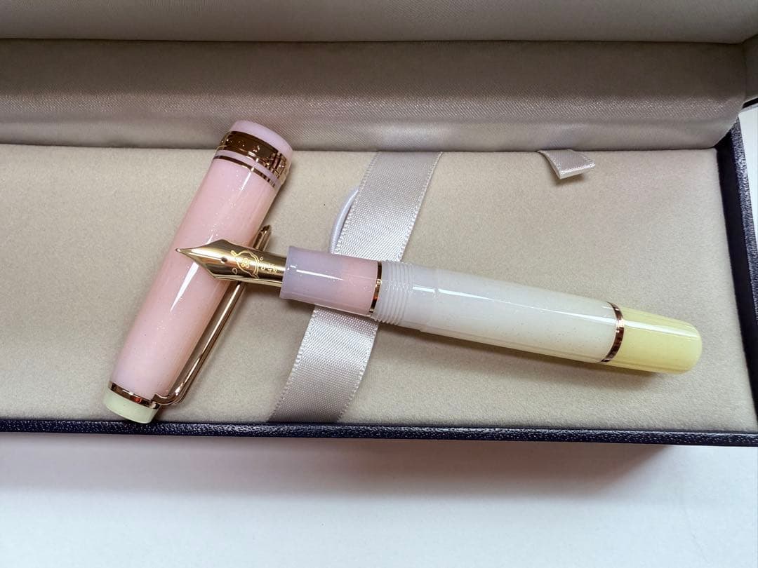 SAILOR セーラー 万年筆 花びら餅ミニ 字幅MFセーラー万年筆