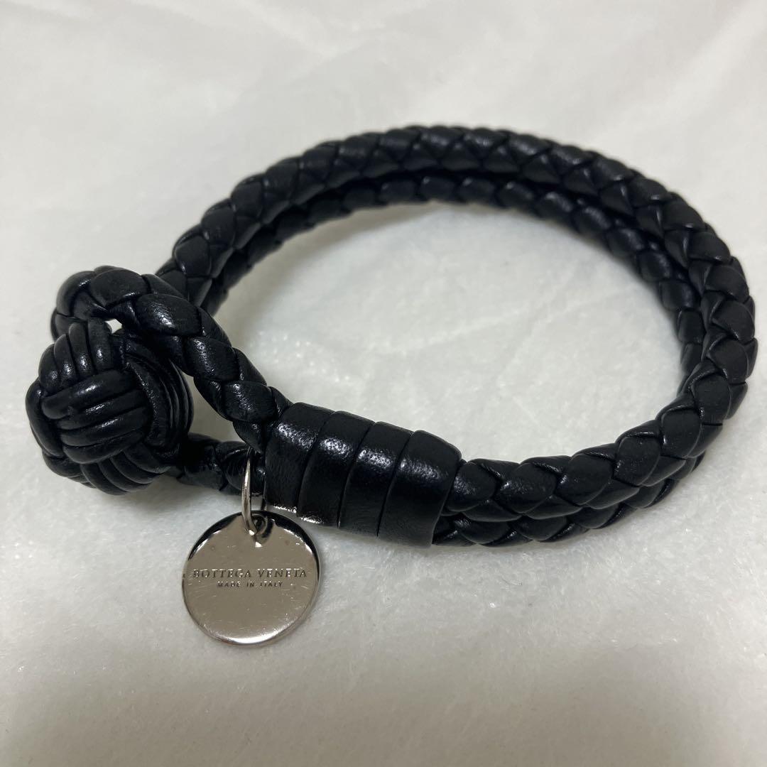 【美品】ボッテガ・ヴェネタ 黒 レザー ブレスレット 名入れ可有料】ボッテガヴェネタ BOTTEGA VENETA ブレスレット M