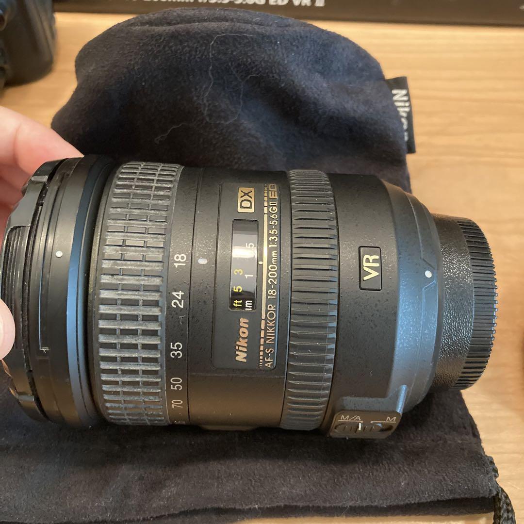 Nikon D90と18-200mmレンズのセット Amazon | Nikon デジタル一眼レフカメラ D90 AF-S DX 18-200