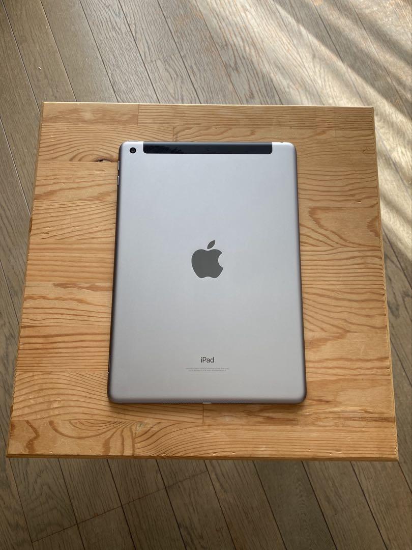 128GB iPad (第5世代) Wi-Fi+Cellular docomo