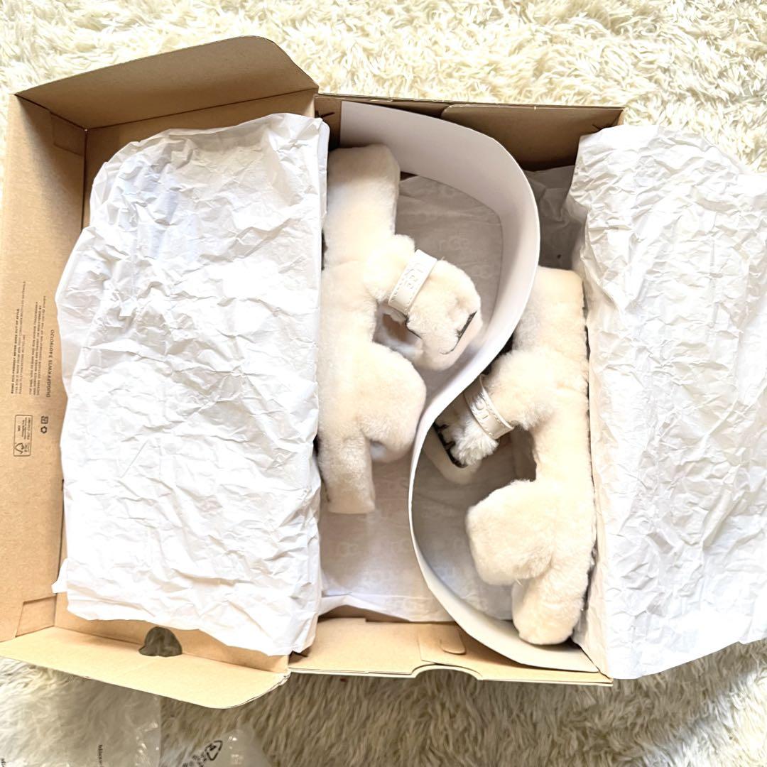 美品【UGG】ファーサンダル ファズイヤー アイボリー 箱付き