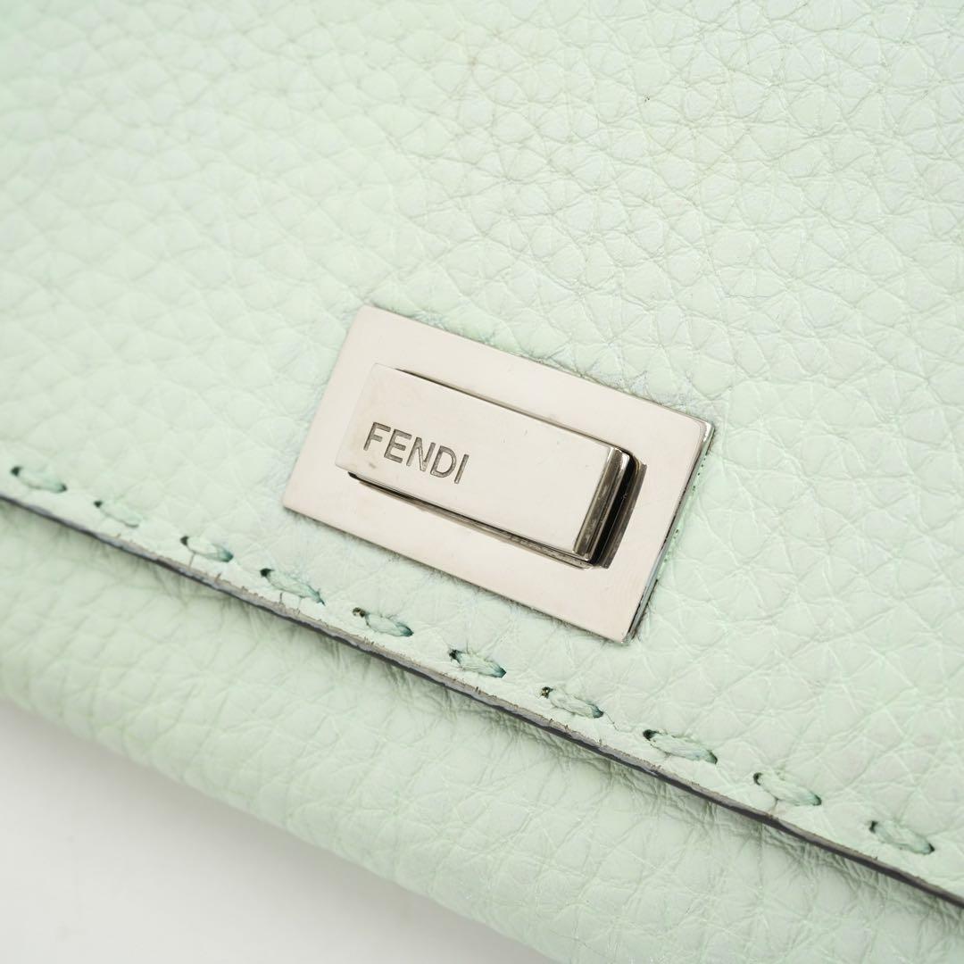 【人気カラー】FENDI フェンディ ピーカブー セレリア ターンロック 長財布 FENDI - FENDI フェンディ セレリア ピーカブー ターンロック