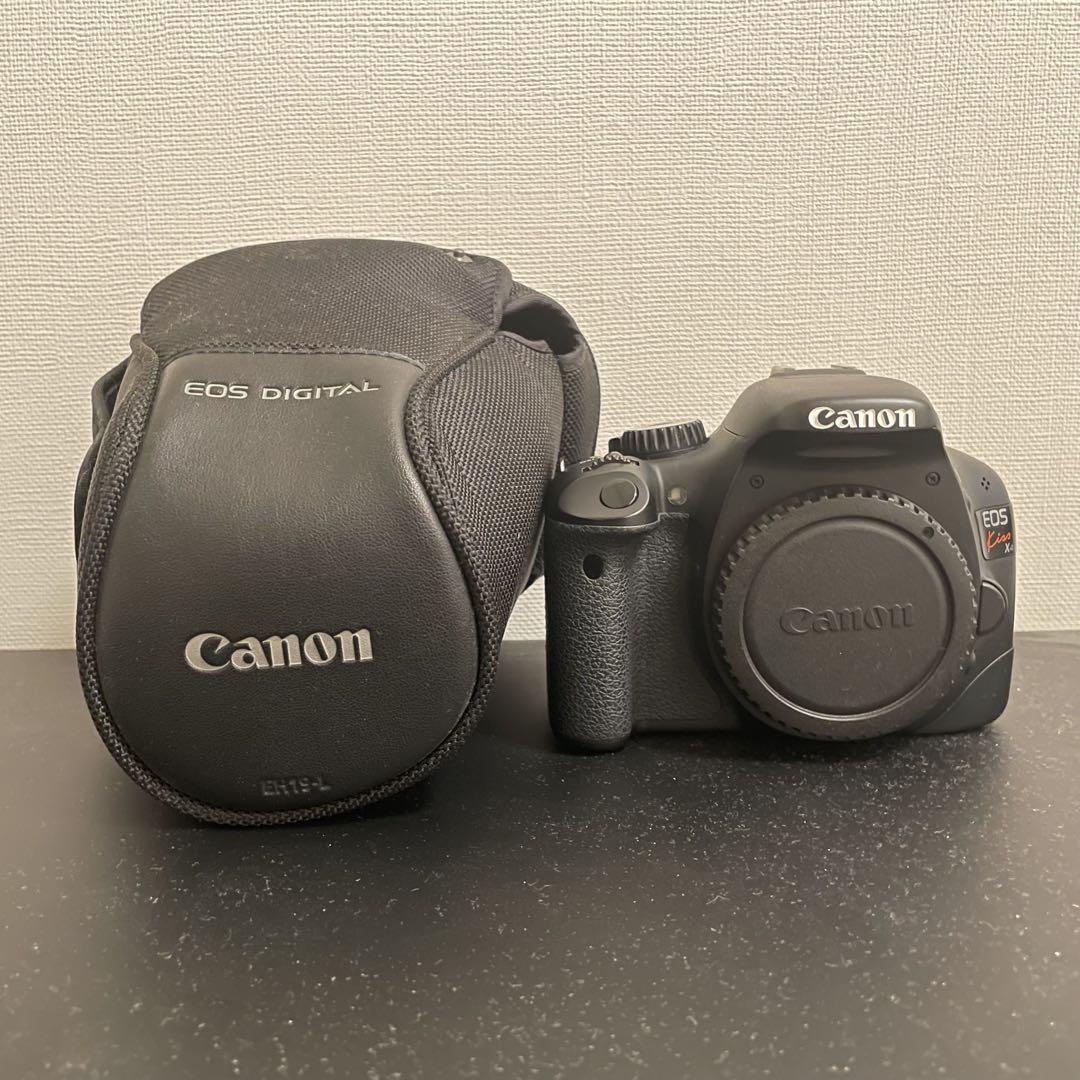 ✨美麗品✨純正カメラケース付き✨Canon EOS Kiss X4ボディ