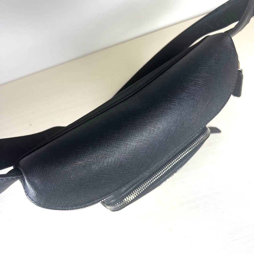 EMPORIO ARMANI ボディバッグ 黒 レザー イーグルロゴ MEDICALDB_JP