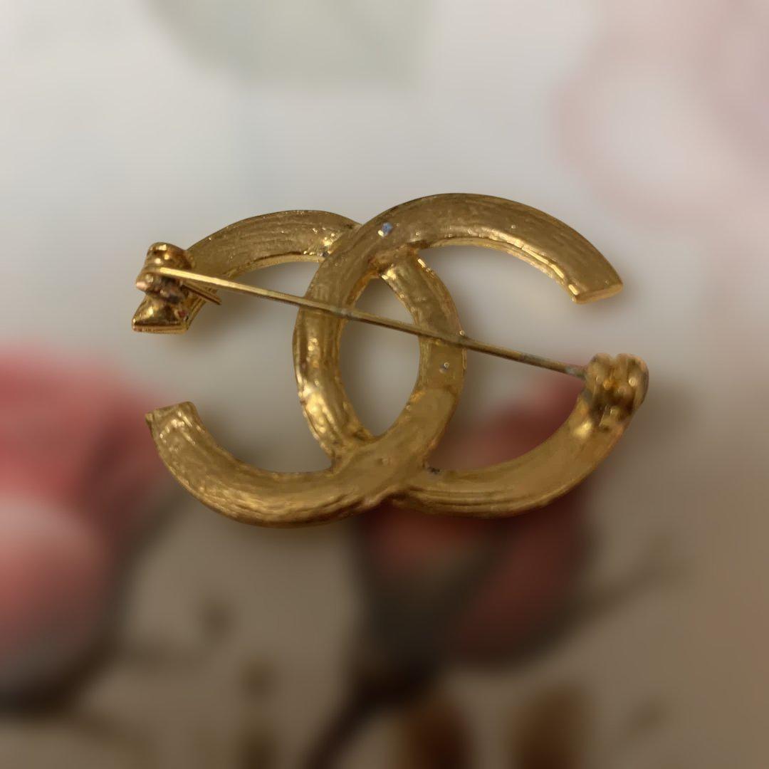 CHANEL ゴールド ダブルCロゴ ブローチ　ヴィンテージ CHANEL ゴールド ダブルCロゴ ブローチ非売品 新品未使用