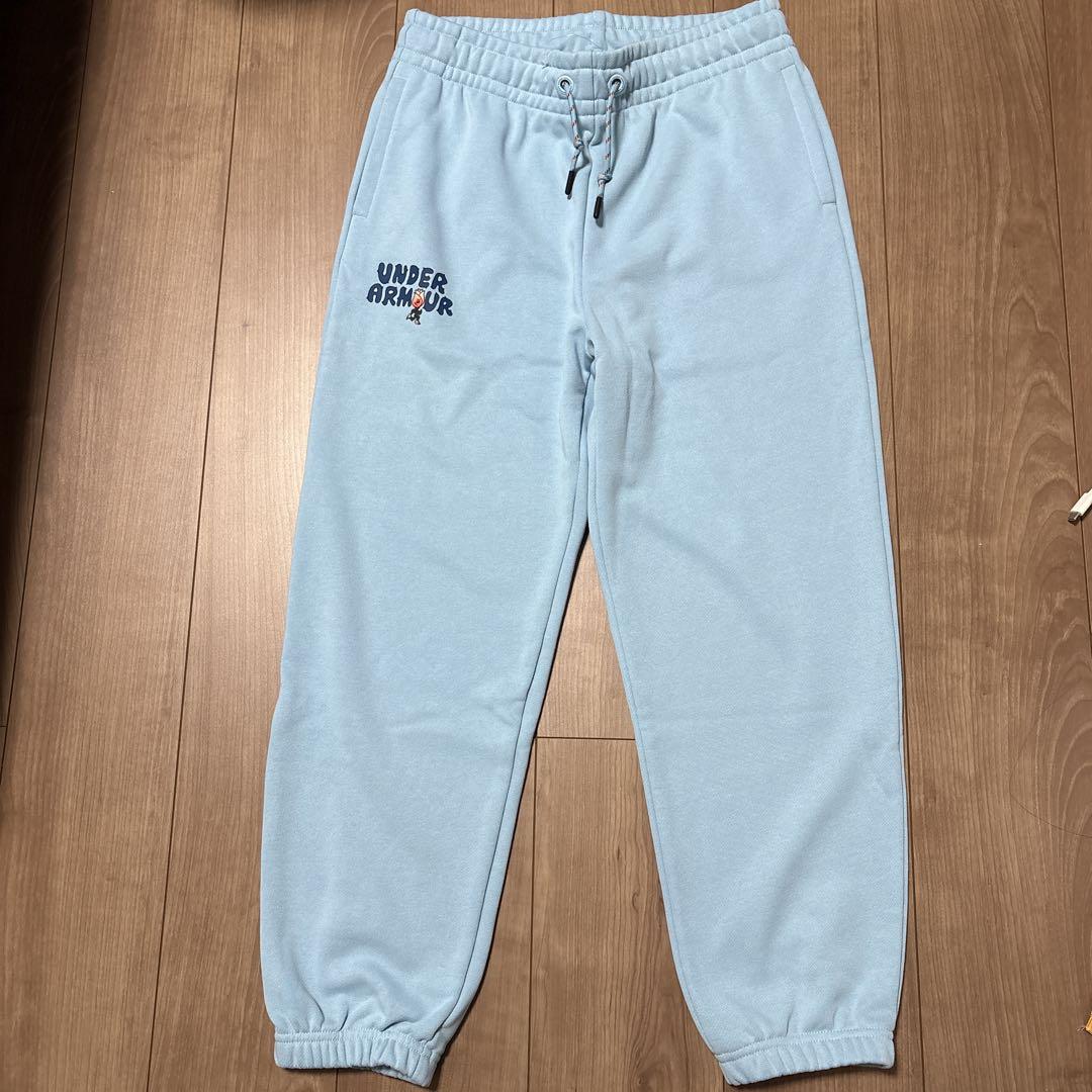 アンダーアーマー　スエットパンツ水色　未使用