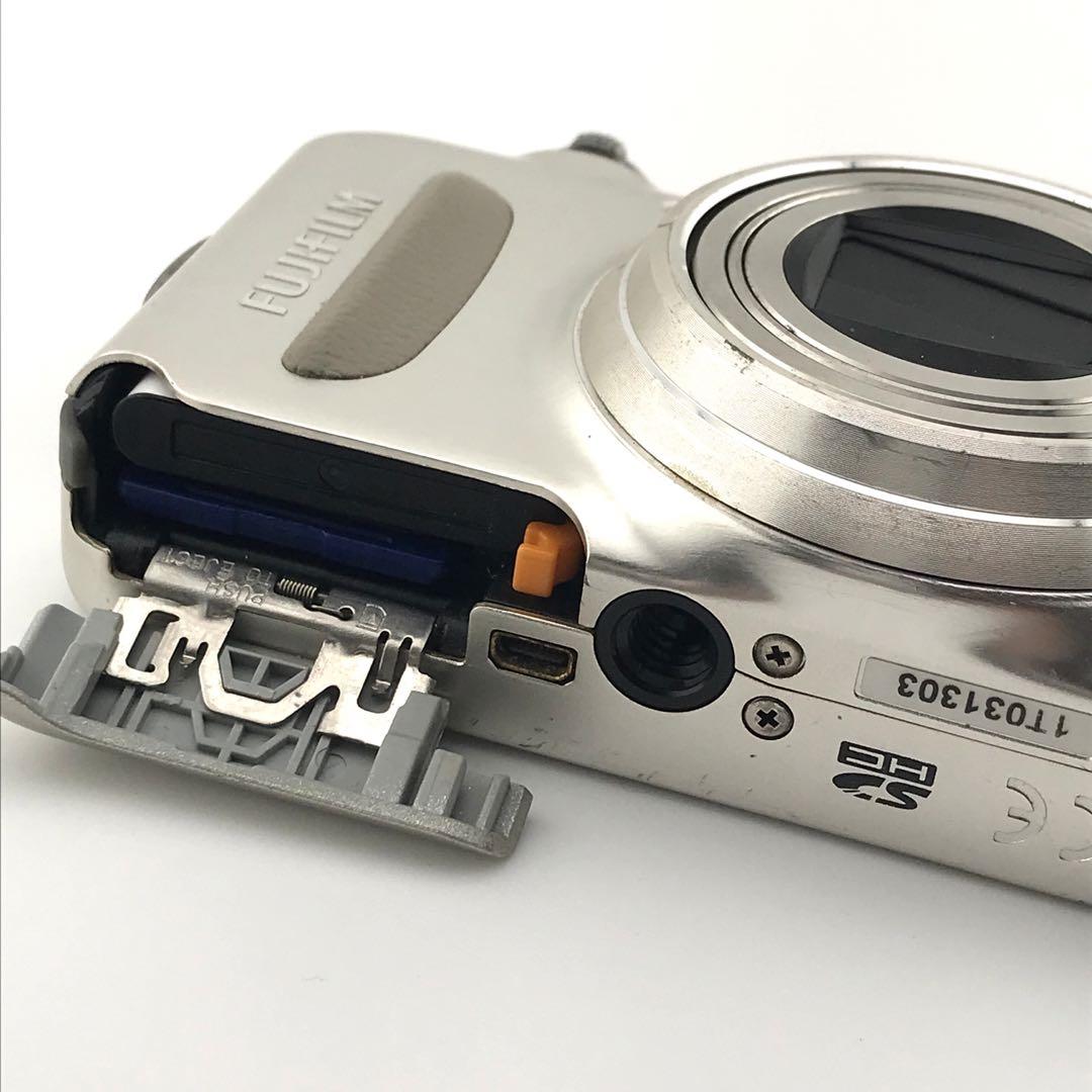 最安値級価格 カード、リーダー付】FUJIFILM デジカメ FinePix T300 デジタルカメラ