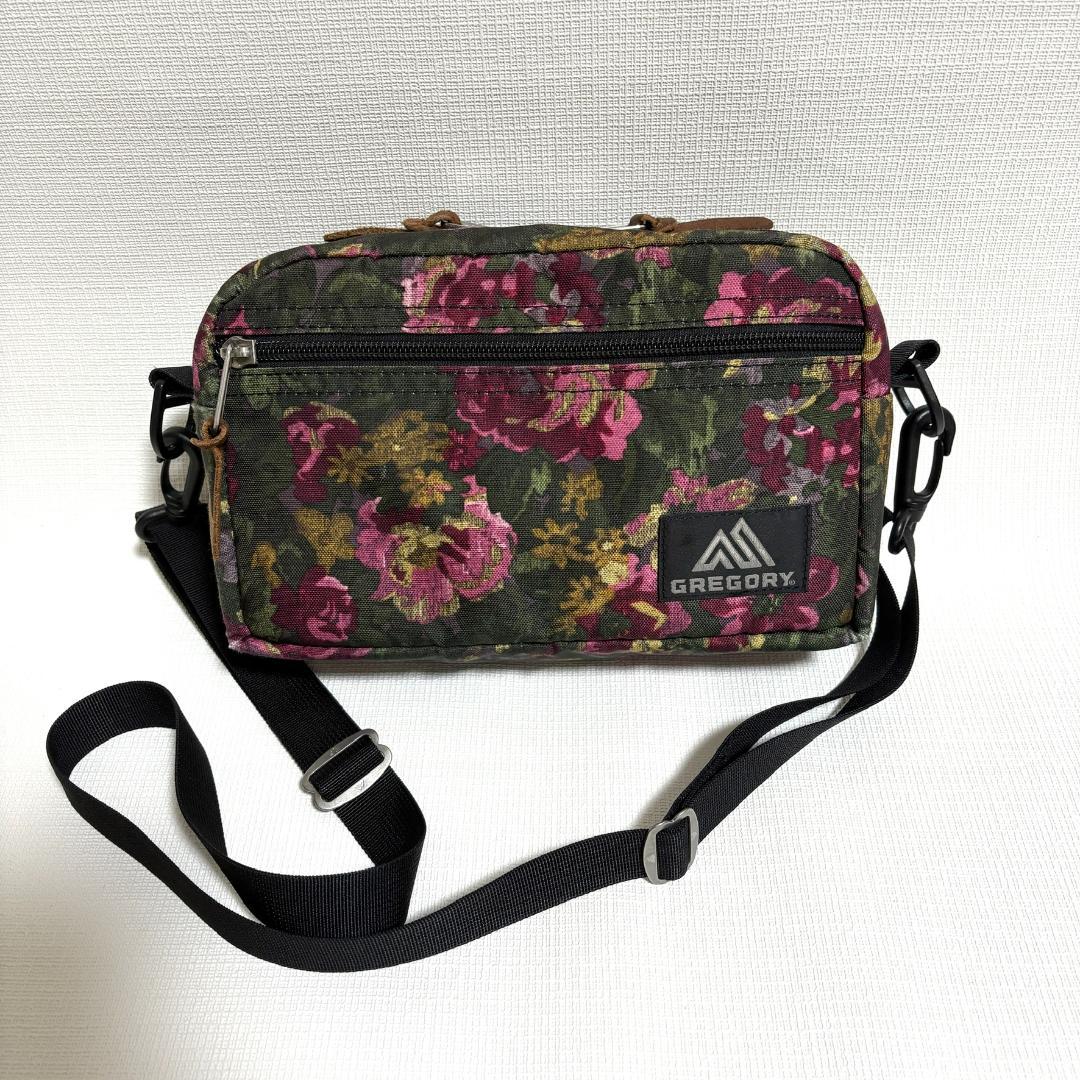 PADDED SHOULDER POUCH M / パデッドショルダーポーチM