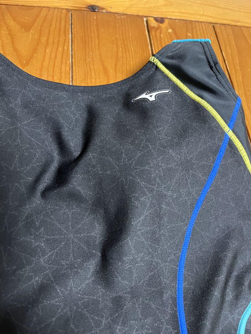 匿名配送　　競泳　ミズノ　MIZUNO レディース水着　小さめM 試着のみ