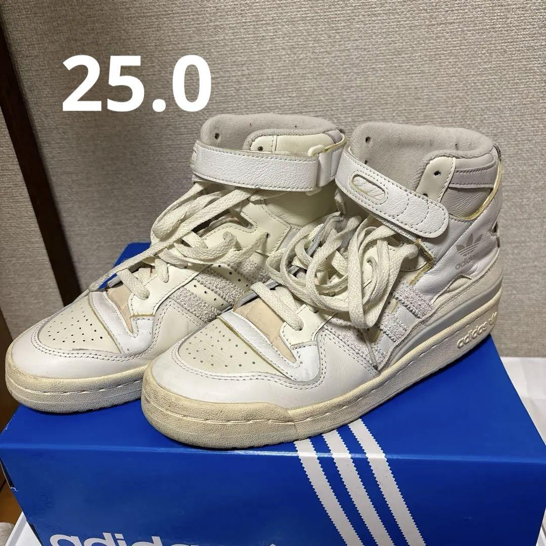 adidas FY4576 フォーラム84ハイ　スニーカー