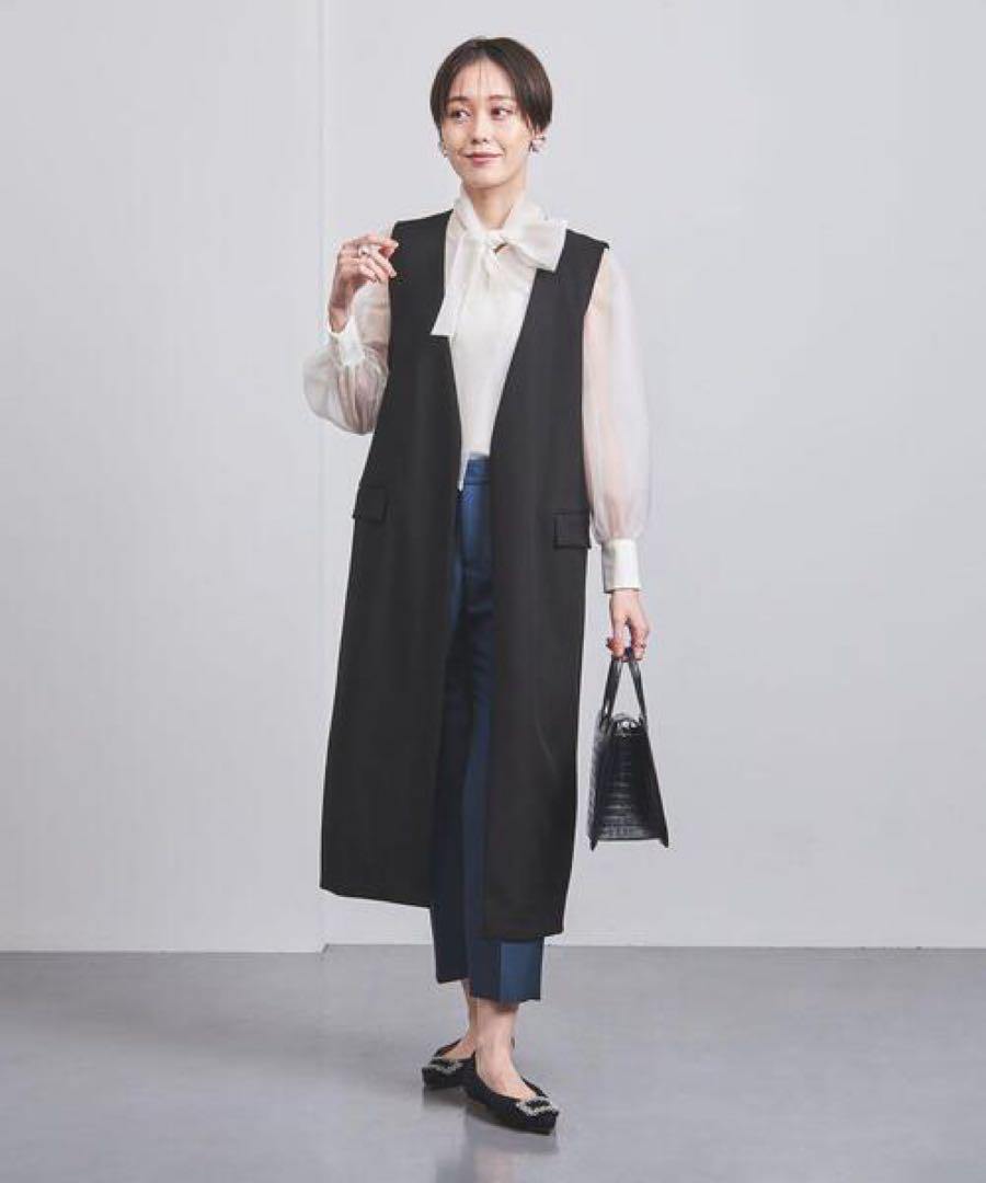 極美品　UNITED ARROWS ノーカラーロングベスト　ジレ　ネイビー UNITED ARROWS（ユナイテッドアローズ）の「UBBT P/R ノーカラー