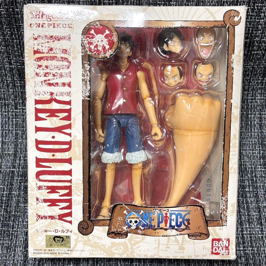 S.H.Figuarts モンキー・D・ルフィ　ワンピース　フィギュア