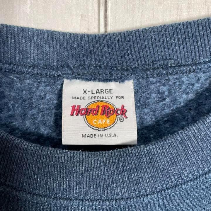 【希少デザイン】ハードロックカフェ 刺繍ビックロゴスウェット オーバーサイズ古着 【希少デザイン】ハードロックカフェ 刺繍ビックロゴスウェット オーバーサイズ古着