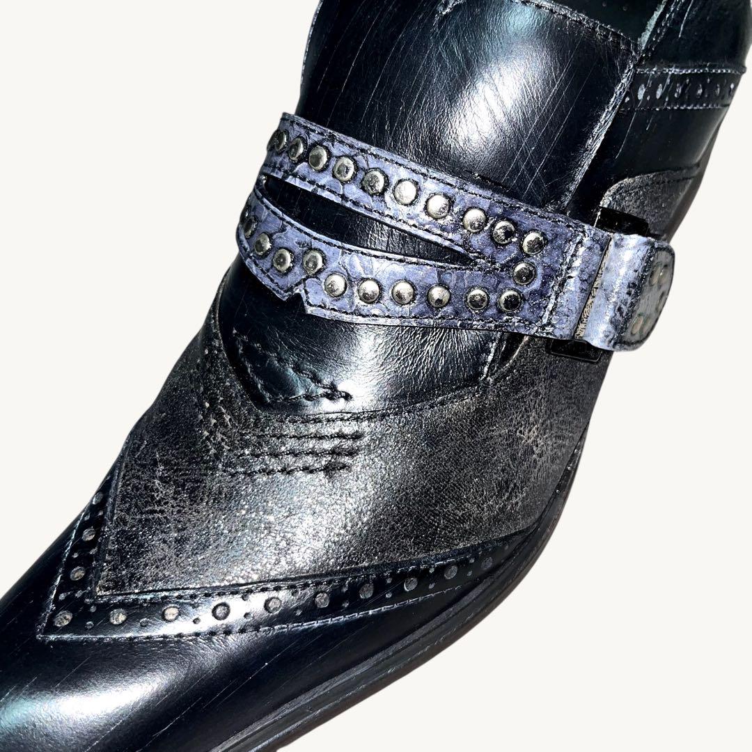 靴 Belted lame leather shoes
