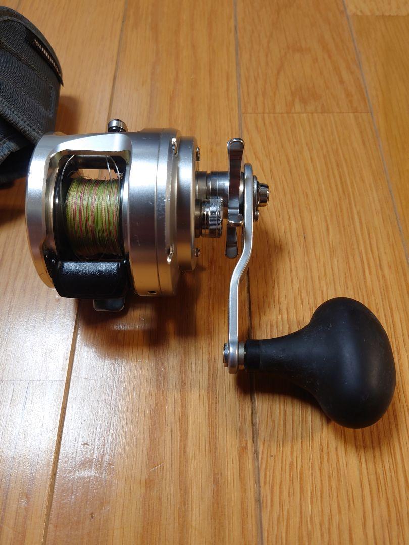 シマノSHIMANO　ベイトリール　オシアカルカッタ300HG ジギング