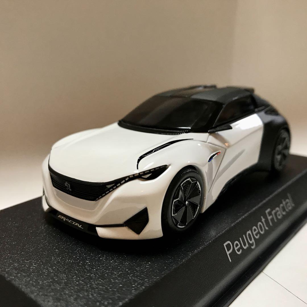 プジョー　コンセプトカー フラクタル　クーペバージョン