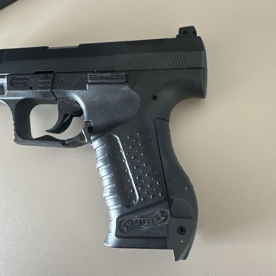 Walther P99 ガスガン ブラック ロングマガジン2本つき