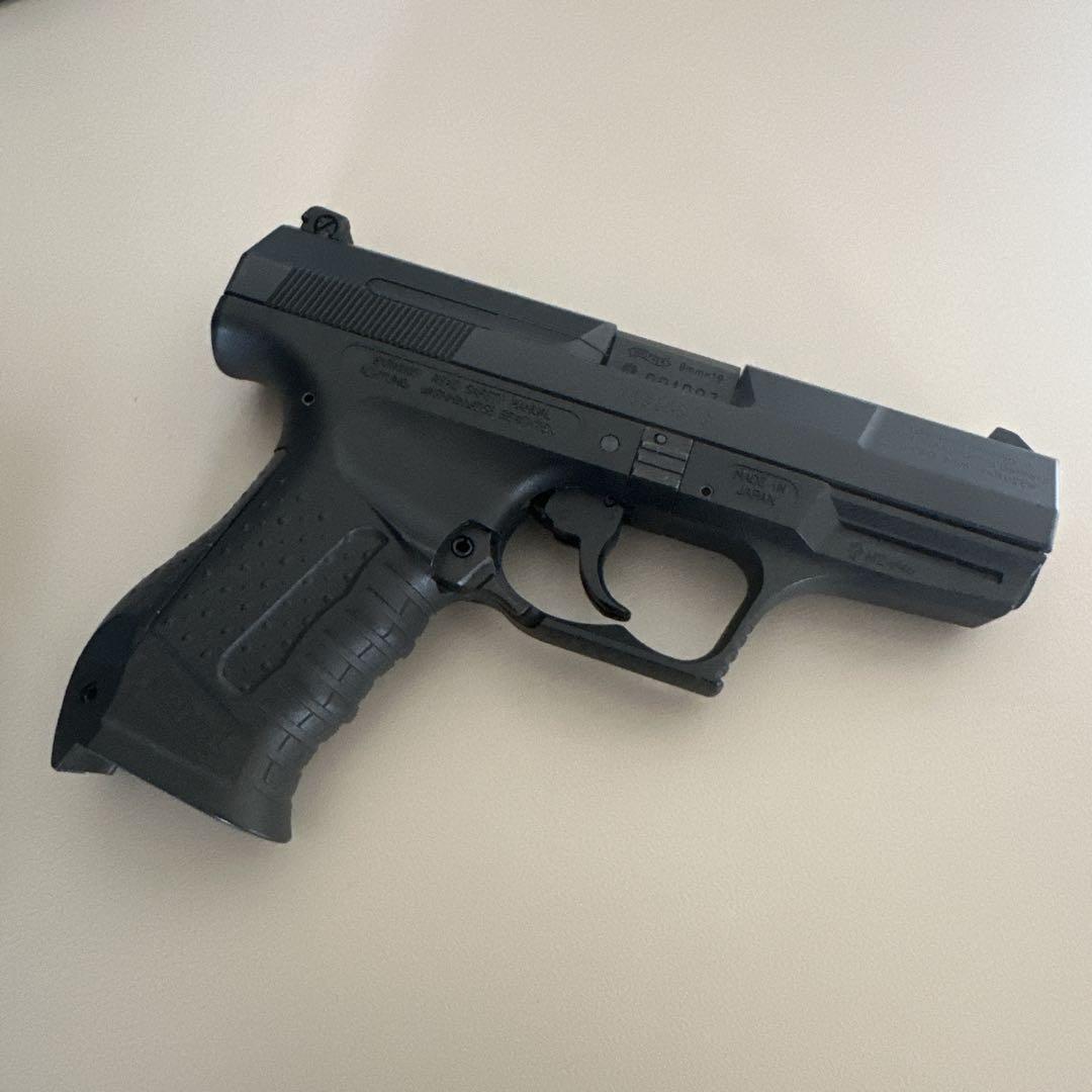 Walther P99 ガスガン ブラック　ロングマガジン２本つき