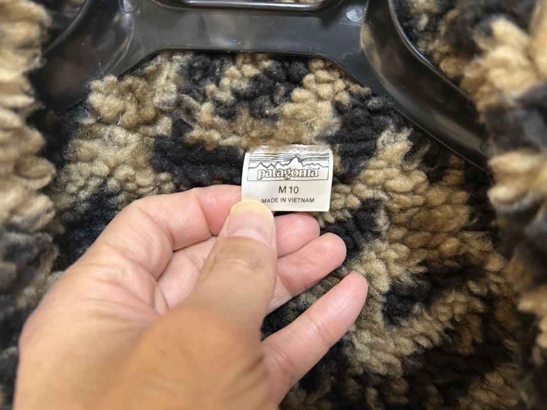 patagonia フード付きジャケット 140cm