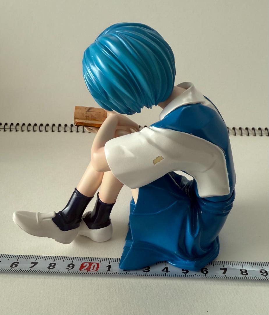 ニューライン 綾波レイ（制服ver.）読書するレイ 1/6 ガレージキット完成品