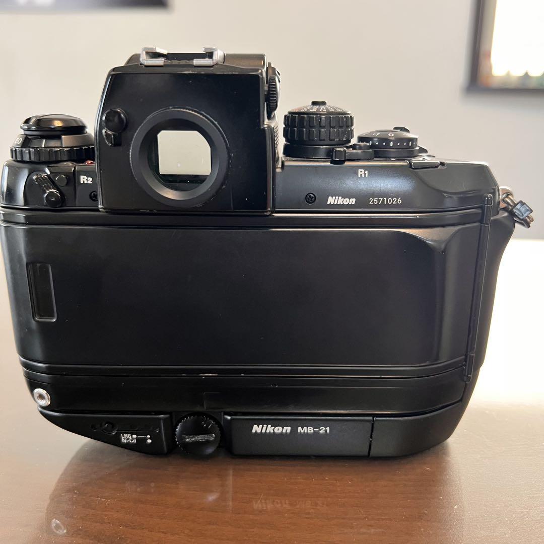 【ちか】Nikon F4sフィルム一眼レフカメラ MB-21
