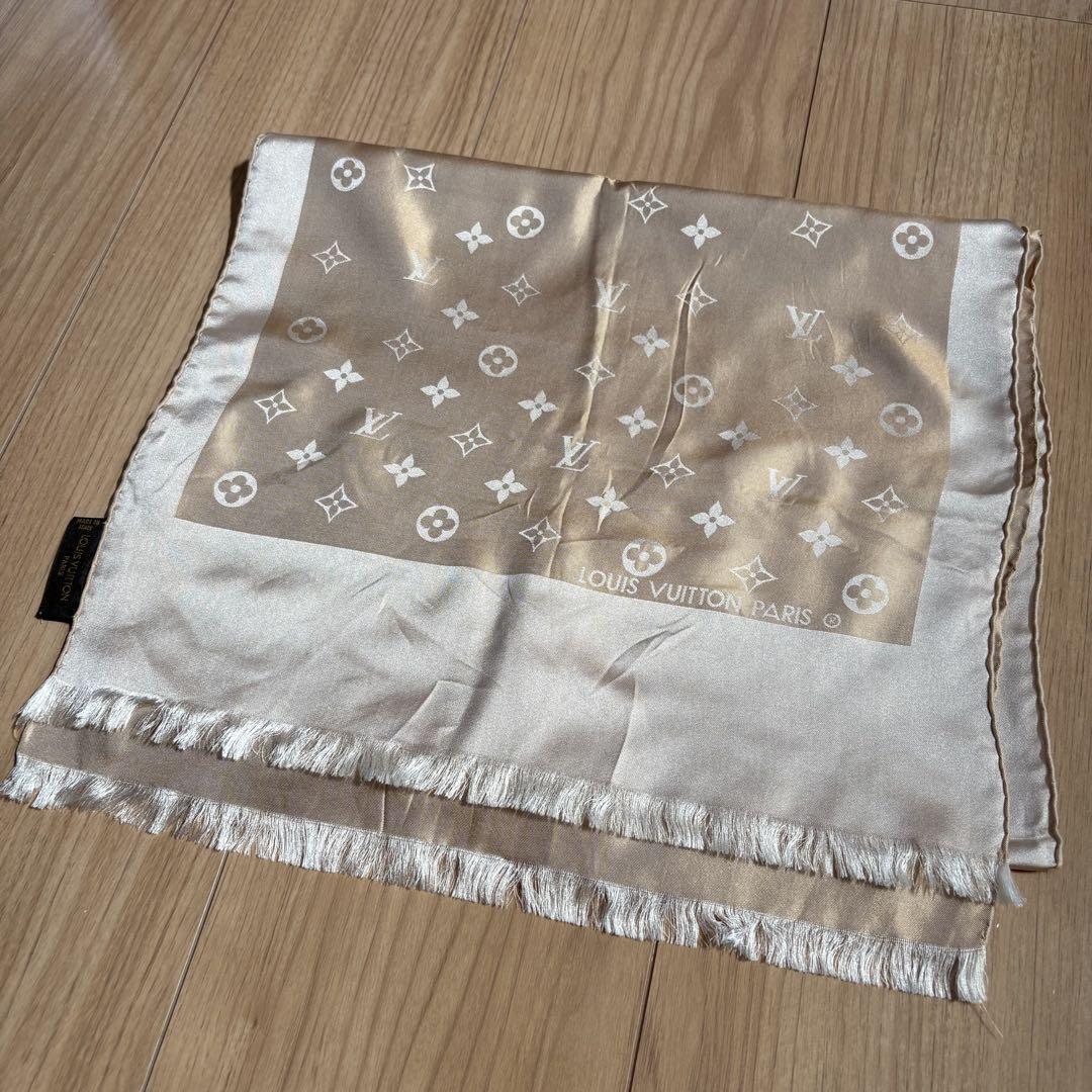Louis Vuitton ベージュ ストール　エシャルプ　カプリ