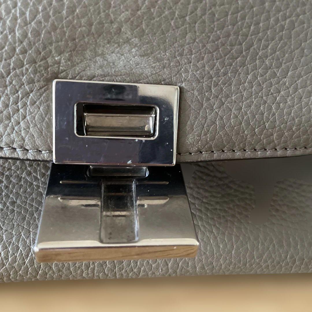 CELINE グレー ショルダーバッグ - メルカリ
