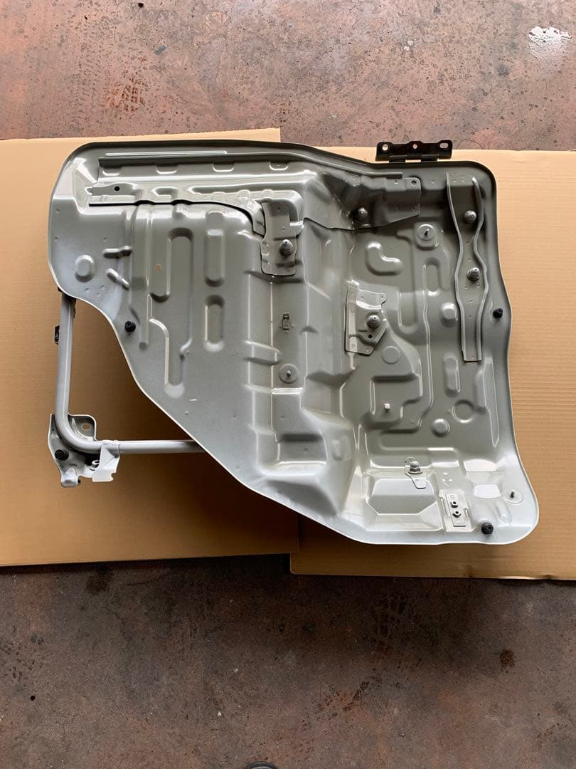 100%新品最新作 バカイチ様 専用 ハイエース ユーロボンネット 標準