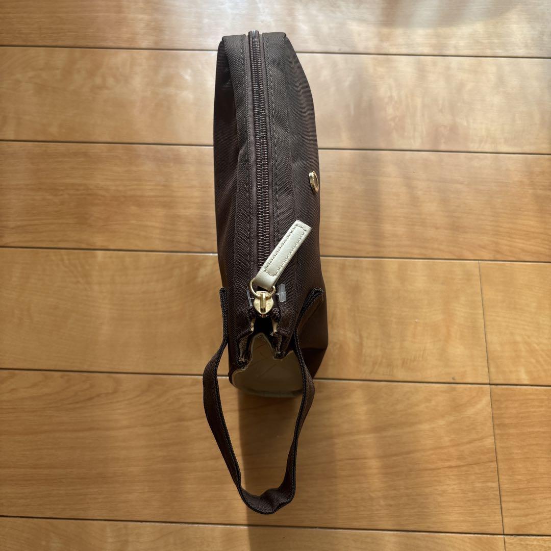 【匿名配送】　未開封⭐︎エミレーツ航空　アメニティ　セット　ブルガリ　ポーチ　香水 匿名配送】 未開封⭐︎エミレーツ航空 アメニティ セット