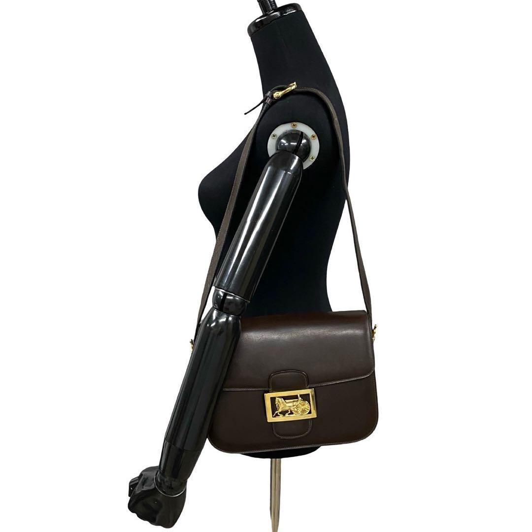 極 美品 セリーヌ 馬車金具 カーフ レザー ショルダーバッグ ポシェット