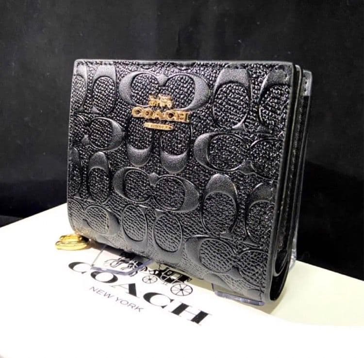 本物本物coach本革 二つ折財布 メンズ レディス エンボス加工 折り財布